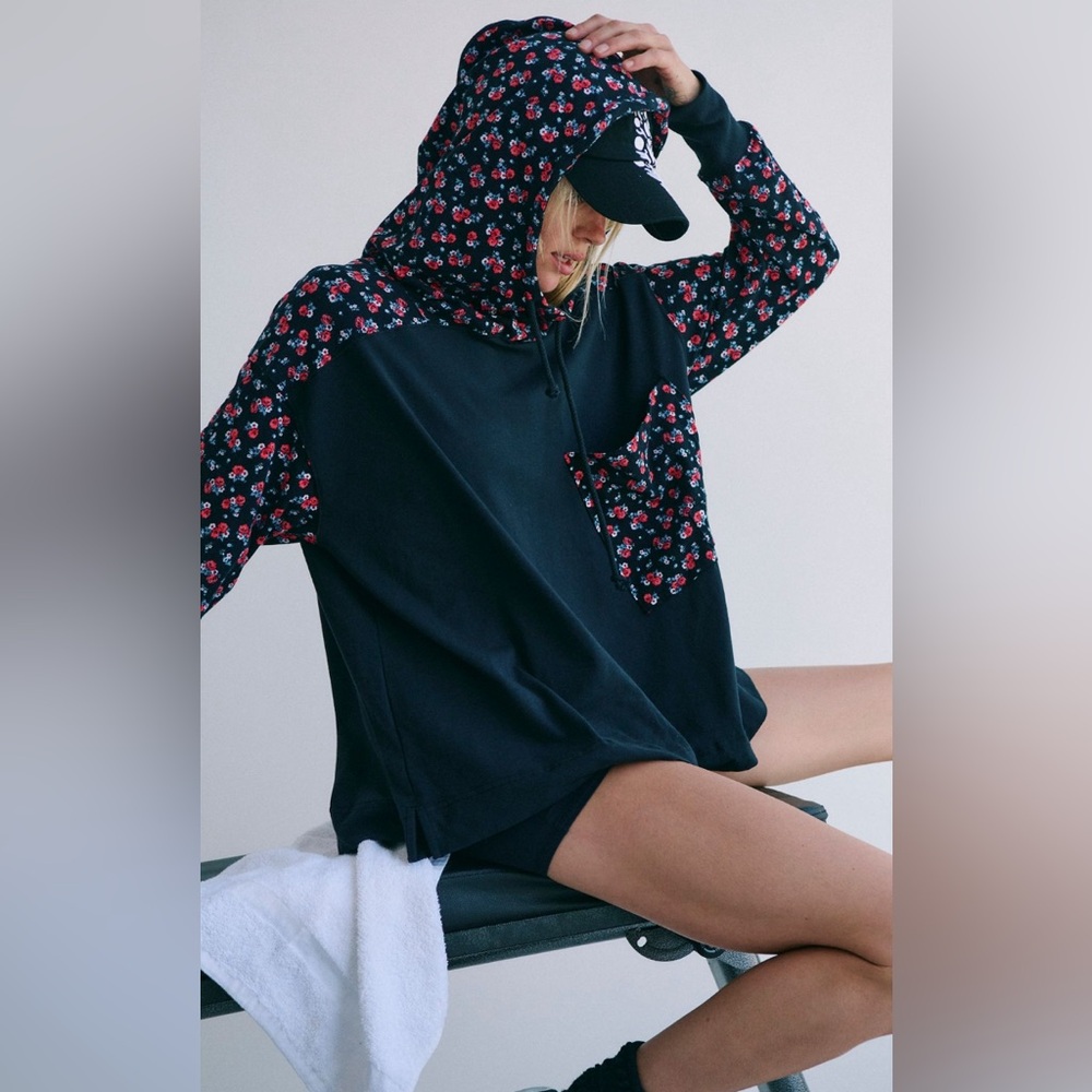 Free people Movement Hot Shot Printed Hooded Layer